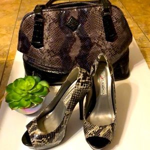 LASONIA 👠👠